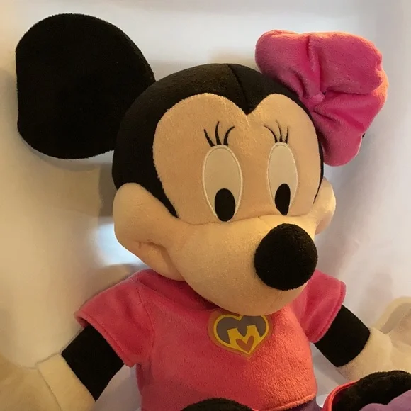 Minnie Mouse Stuffed Doll - Picture 4 of 13
